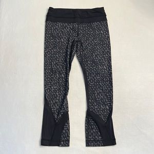 8. Lululemon Run Inspire Crop II Full-on Luxtreme Heathered Net Pop Black
